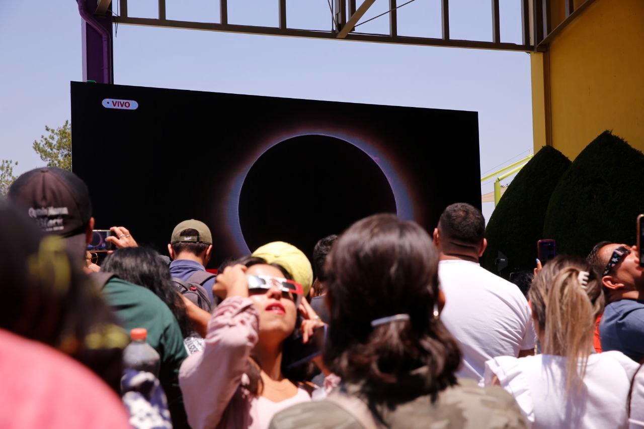 Más de 2 mil personas presencian Eclipse Solar en el Museo Interactivo El Rehilete